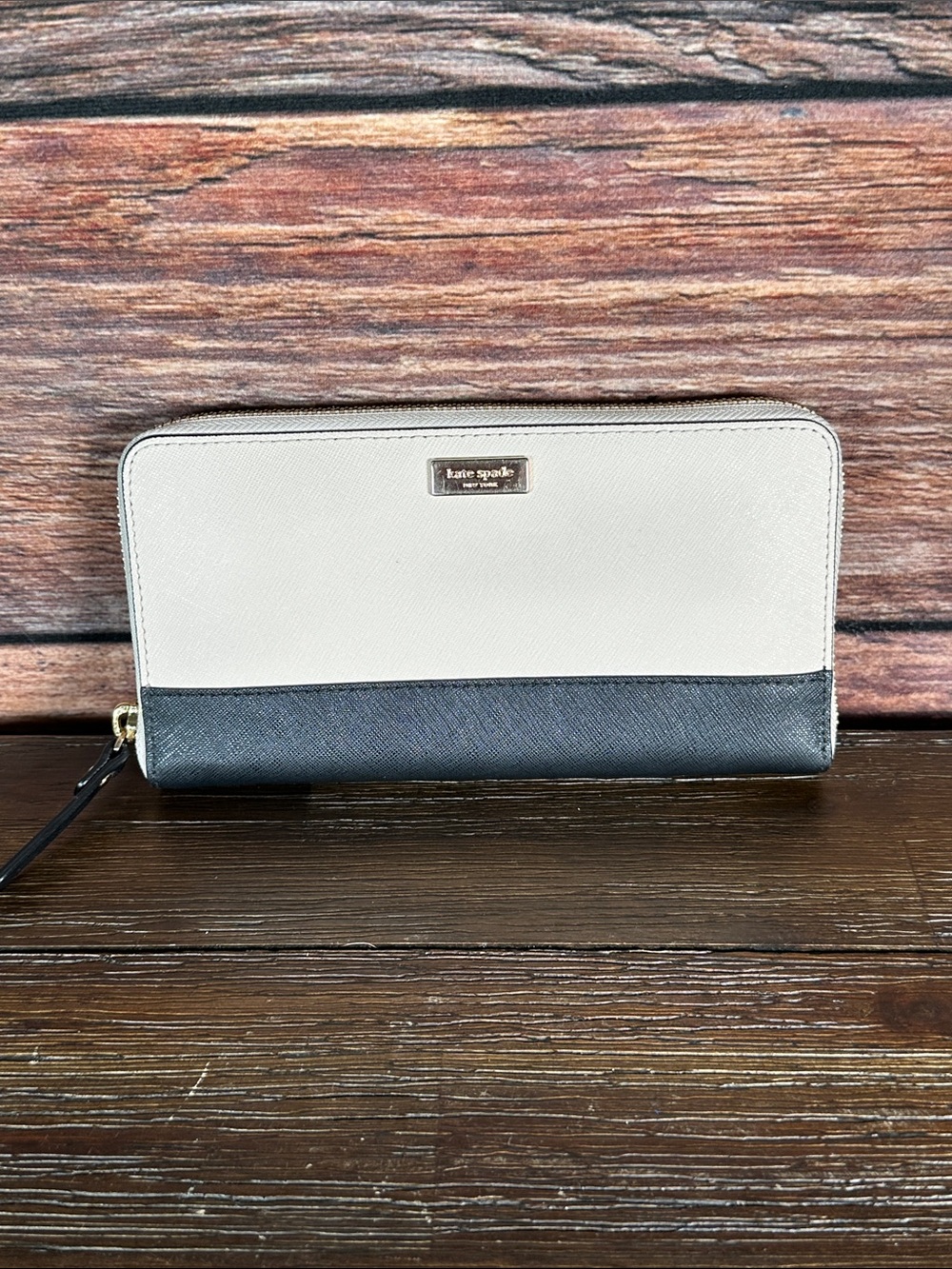 kate spade Cream and Black Zip Around Block color Wallet!